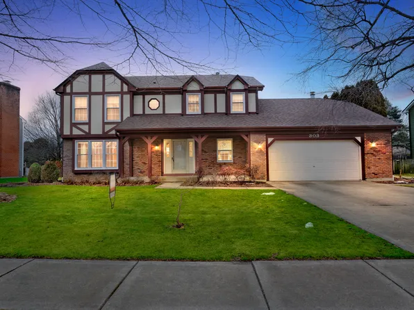 303 Lombardy Ln, Oswego, IL 60543
