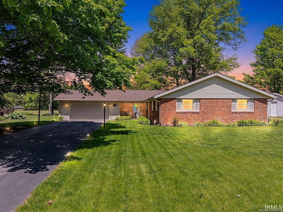 1st image of 8904 W Lone Beech Dr