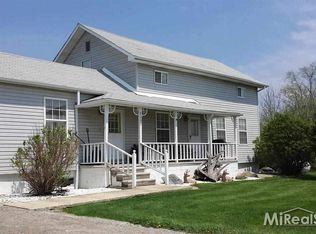 8262 Short Rd, Columbus, MI 48063