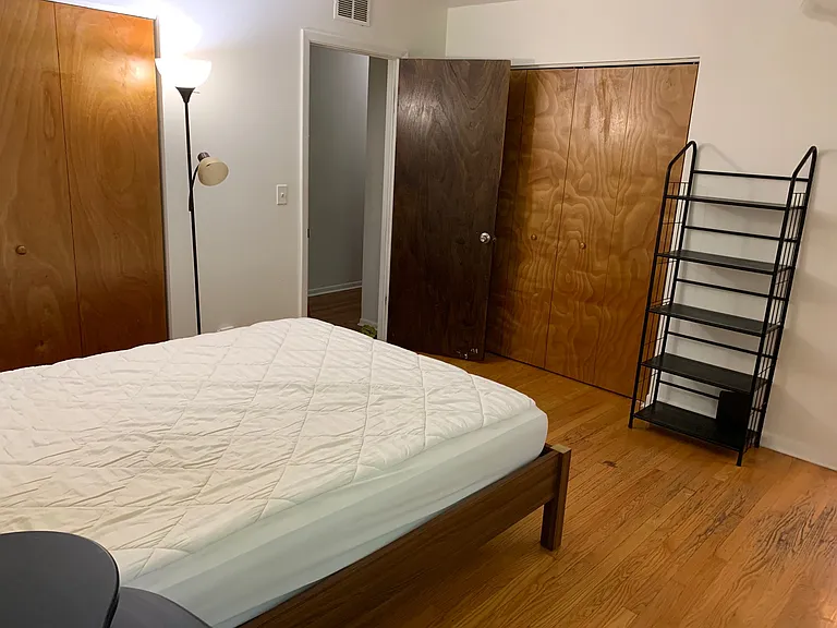 820 S Morgan St — Photo 8