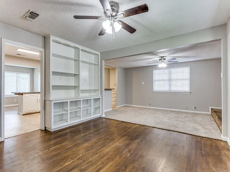 512 Bluebonnet Dr — Photo 3