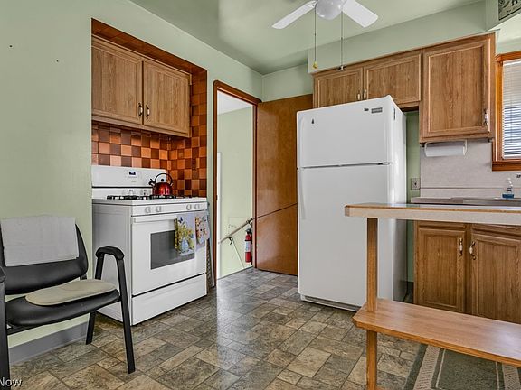 5th image of 5724 E 141st St