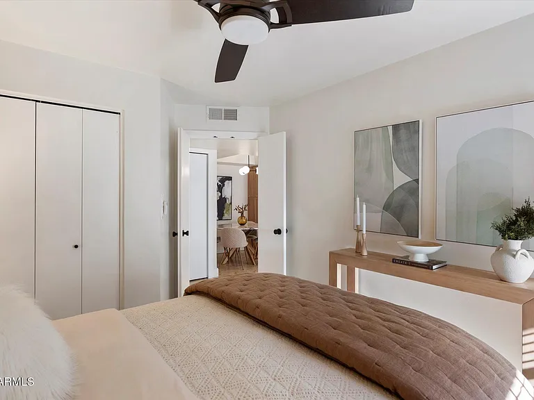 1820 E Morten Ave #117 — Photo 24