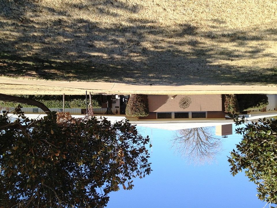 1st image of 4106 Rivercrest Dr