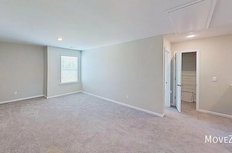 349 Silicon Dr — Photo 22