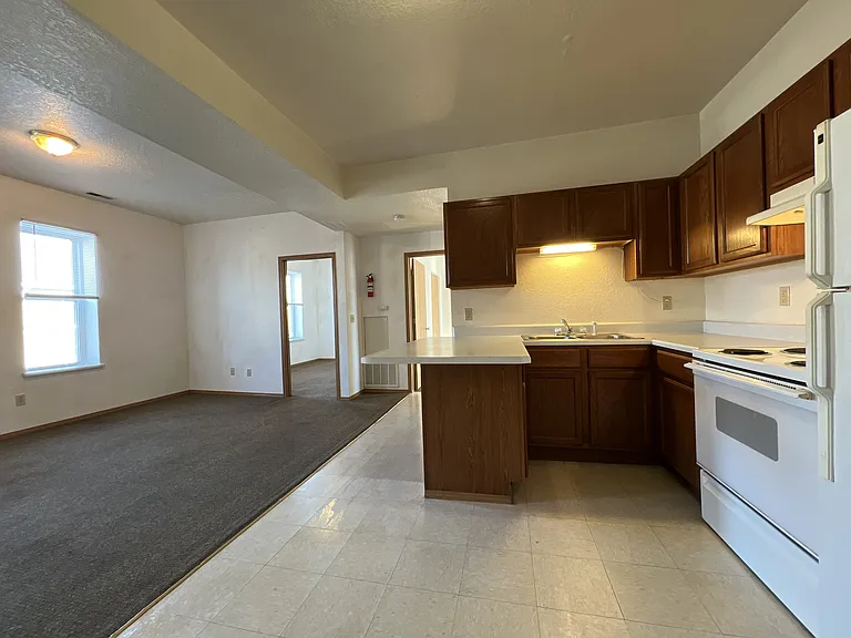264 E 14th St #1/2 — Photo 2