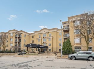 1300 N Prospect Ave APT 326, Milwaukee, WI 53202