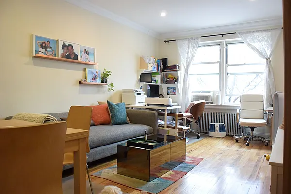 Sold by WRL Realty, LLC | media 12