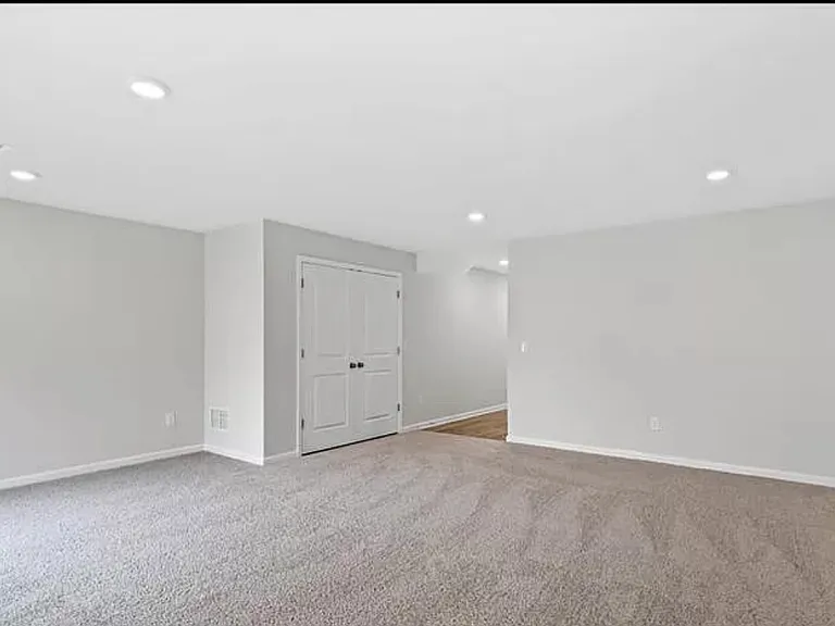 5 Verona Ln #5 — Photo 16