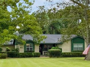 901 Western Ave, Angleton, TX 77515