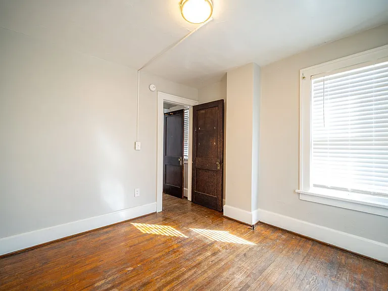 838 Dennison Ave — Photo 11