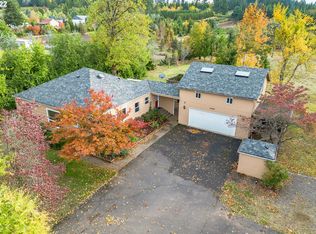 24242 S Larkin Rd, Beavercreek, OR 97004