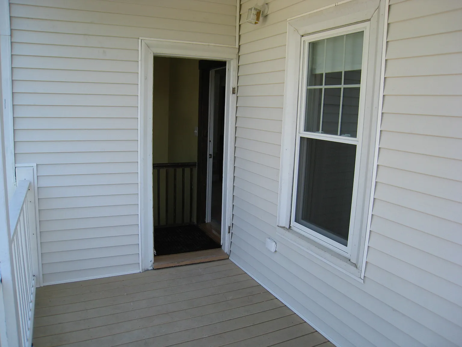 3 bed, 9999 sqft, $3,750 — Photo 4