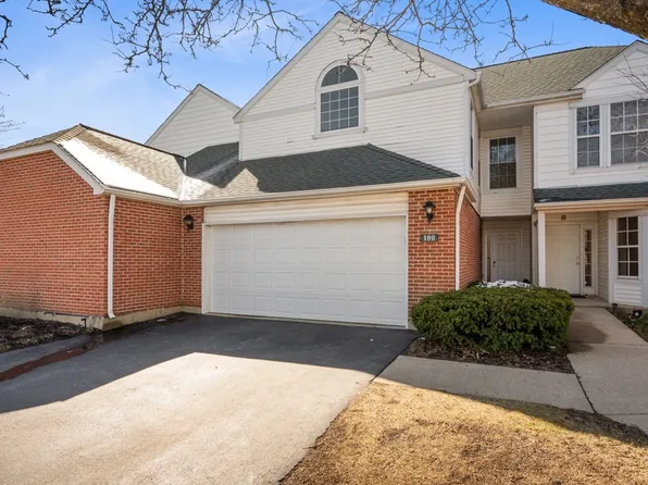 100 Woodbury Ln, Lake Bluff, IL 60044