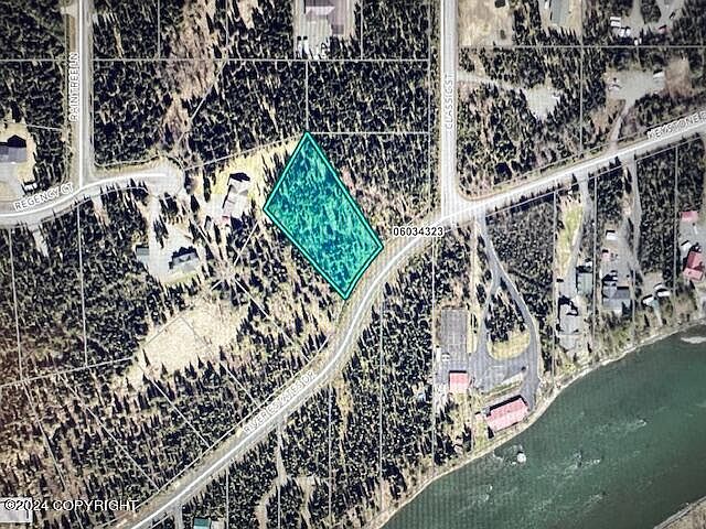 2nd image of 906 River Estates Dr