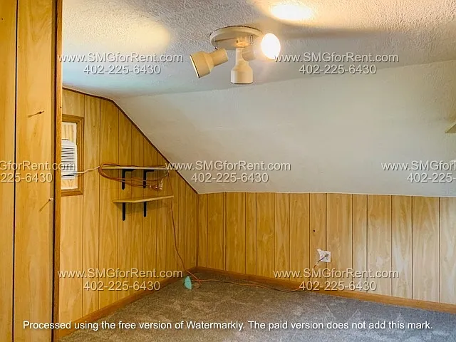 4525 Seward St — Photo 11