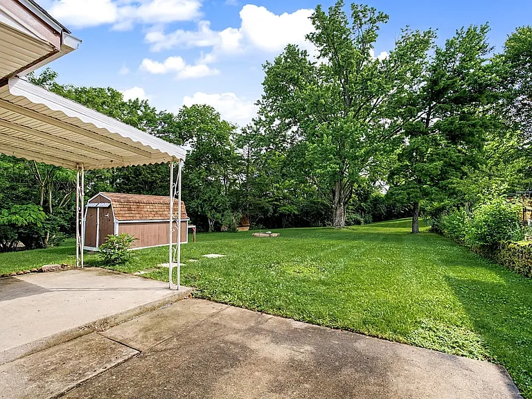 12116 Wincanton Dr — Photo 40