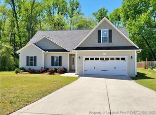270 Bent Oak Ct, Raeford, NC 28376