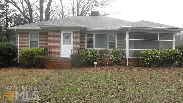 720 Hillsboro St photo 1