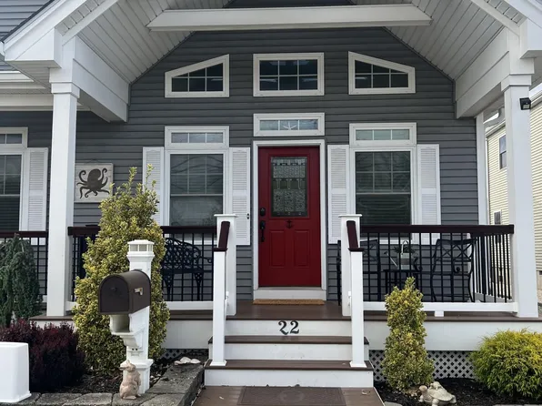 22 Pershing Blvd, Lavallette, NJ 08735