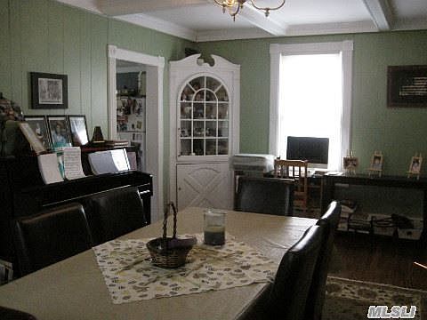 5th image of 27 Tooker Ave