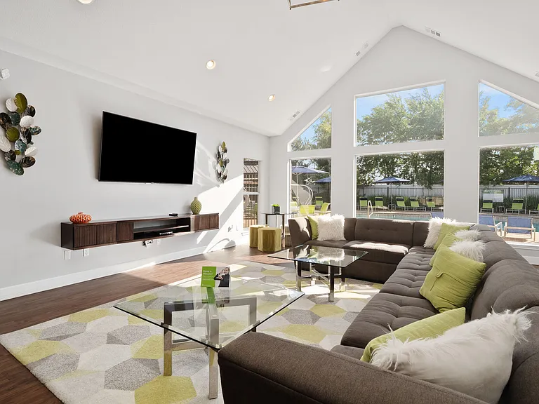 Vida Apartments — Photo 10