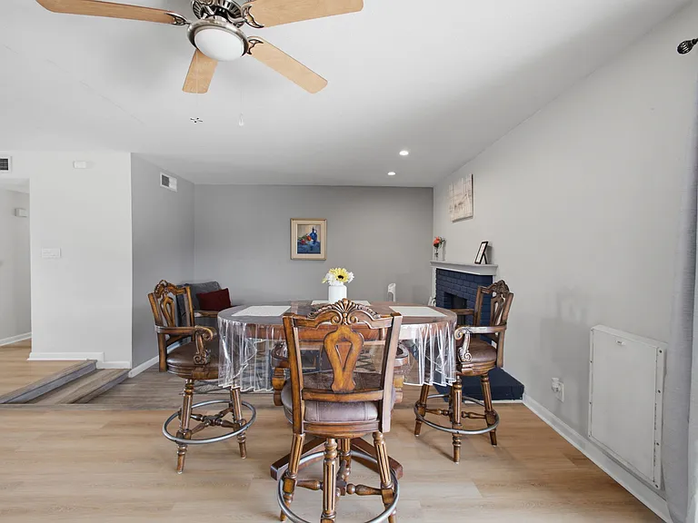 2329 E Concorda Dr — Photo 15