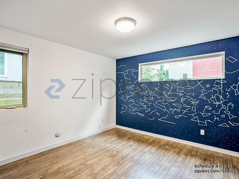 9607A Roosevelt Way NE — Photo 8