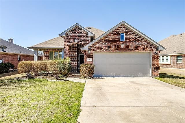 1st image of 707 Lakeview Dr
