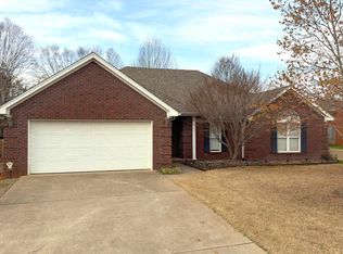 105 Castleton Rd, Florence, AL 35633