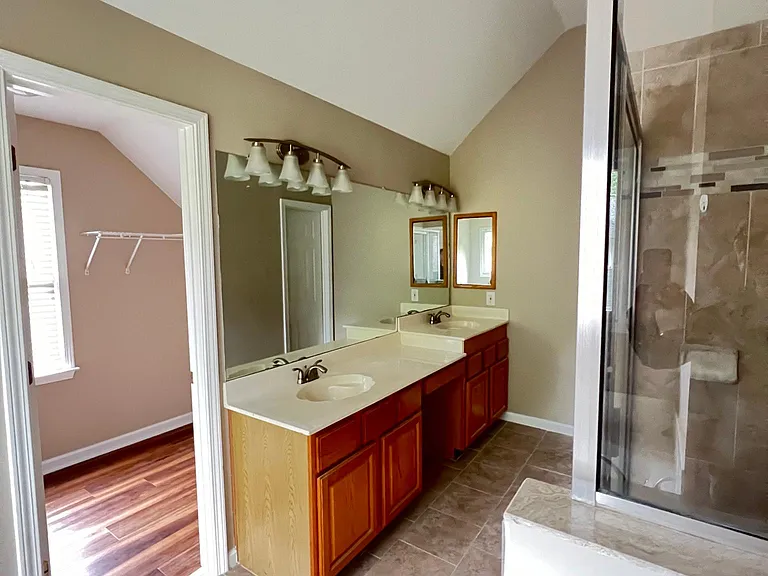 1707 Branch Creek Cv — Photo 15