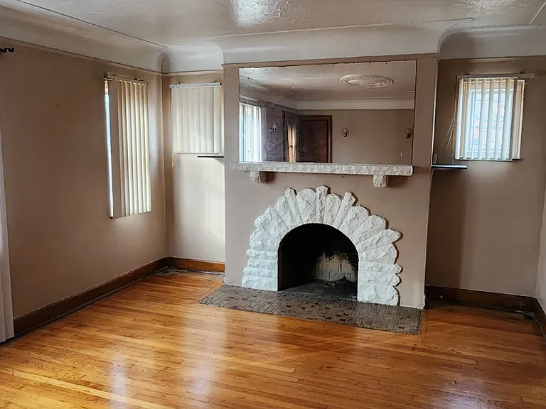 5112 Haverhill Rd — Photo 2