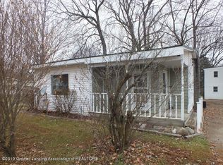 204 W Oak St, Elsie, MI