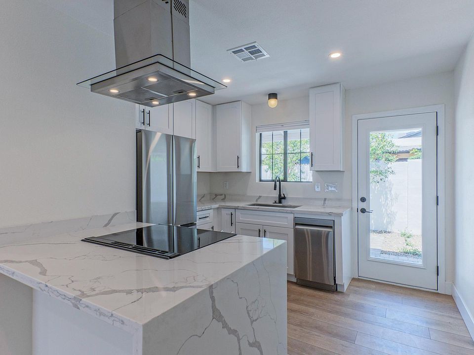 1st image of 2632 E Glenrosa Ave APT 3
