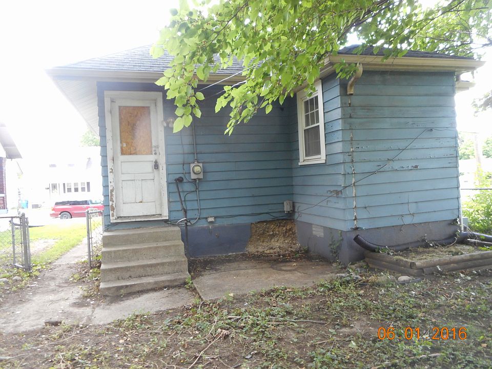 2nd image of 38 N Delmar Ave
