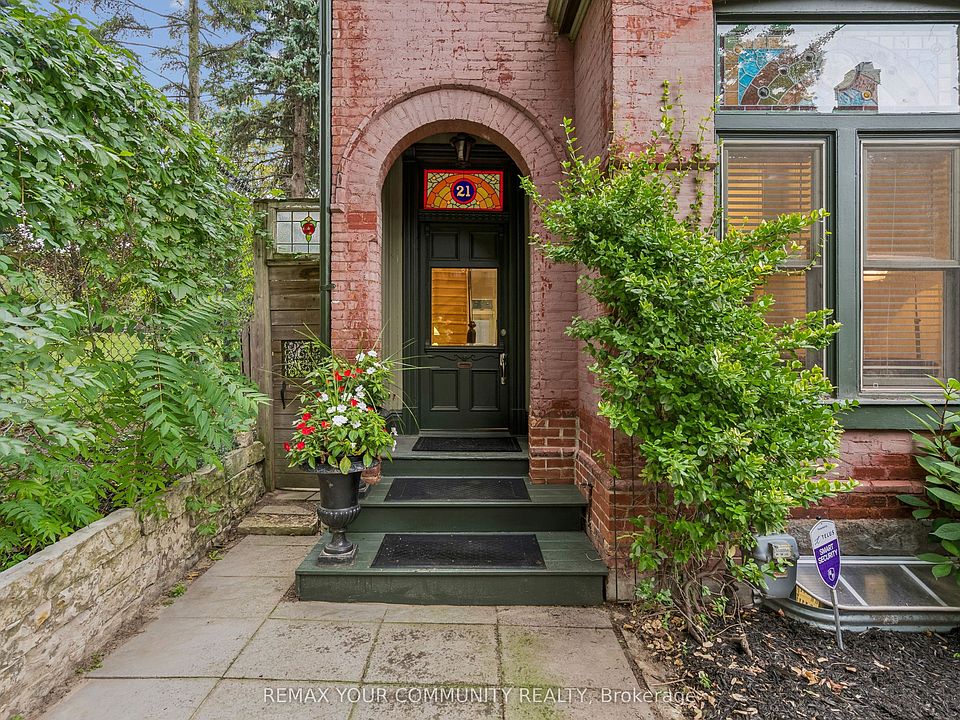 1st image of 21 Laurier Ave E