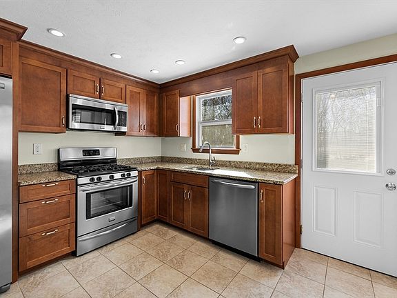 2nd image of 117 Allen Rd