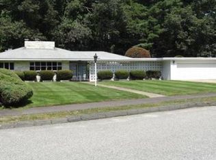 17 Hillview Rd, North Reading, MA 01864