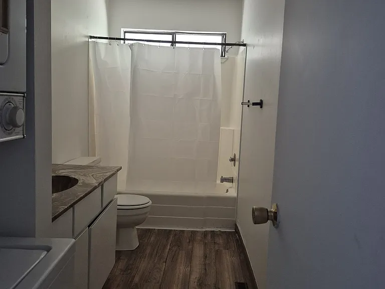 858 Southwood Blvd #3 — Photo 12