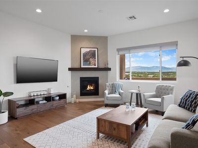 9 Via Vitae, Santa Fe, NM, 87507