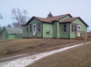 812 E 5th St, Webster, SD 57274