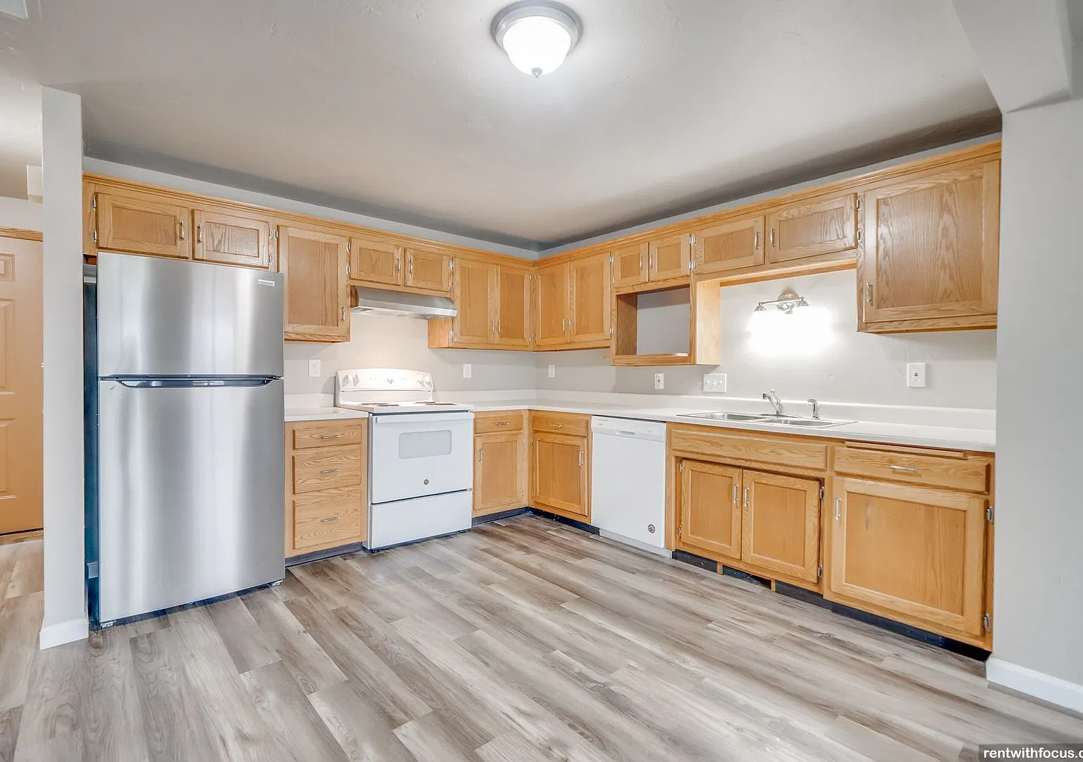 Allouez Townhomes — Photo 2