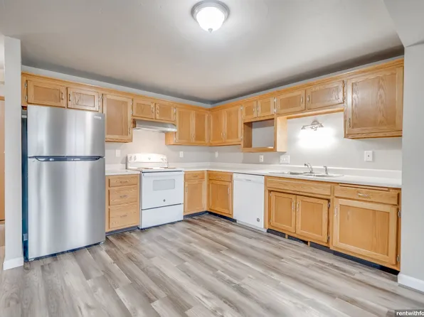Allouez Townhomes, 3835 E River Dr #49, Green Bay, WI 54301