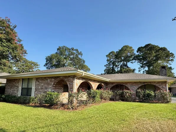 3008 Navajo Cir, Hattiesburg, MS 39402