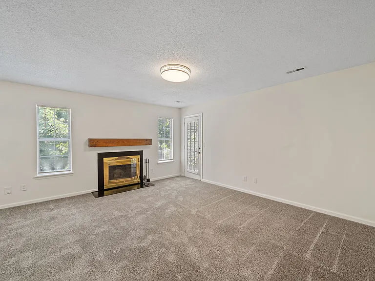 4228 Edith Ln #H — Photo 8