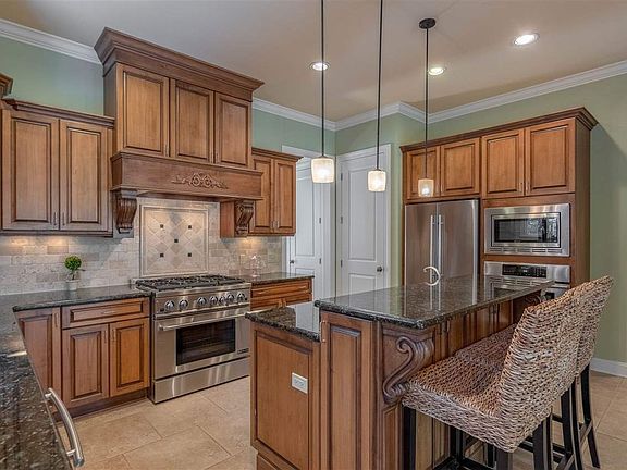 4th image of 428 Tarren Mill Cir E