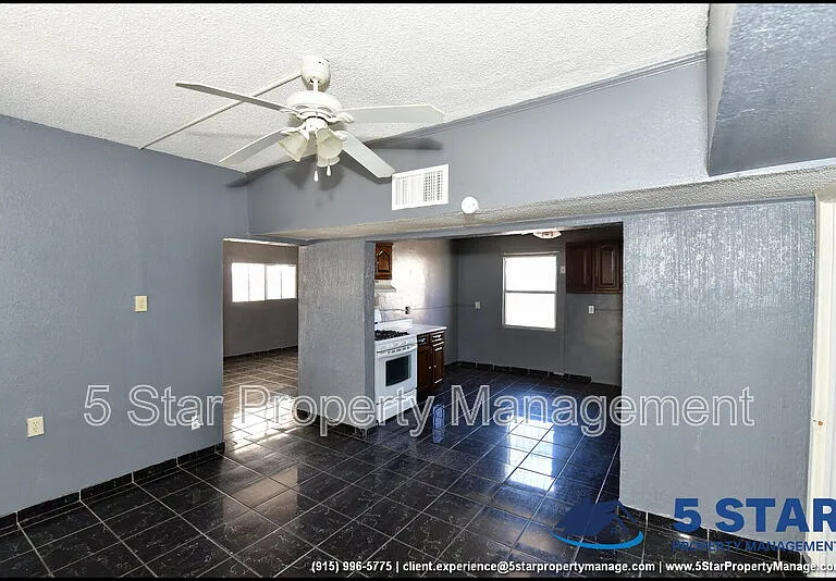 4425 La Luz Ave — Photo 13