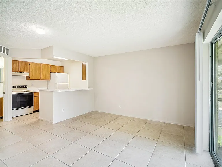 Latigo 27 — Photo 73