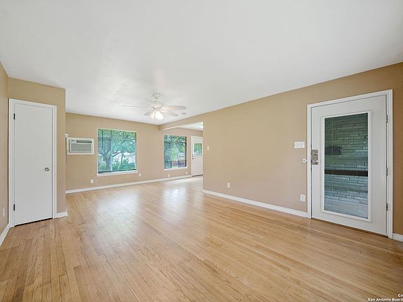 4th image of 346 Addax Dr