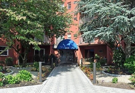 2nd image of 115 W Squantum St APT 315